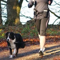 Correa Con Cinturón Manos Libres Trixie Para Perros -Suministros Para Mascotas 34082 hands free joggingleine hs 02 1