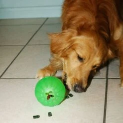 Starmark Pelota Portasnacks Para Perros -Suministros Para Mascotas 388801 starmark treat dispensing chewball hs 04 0